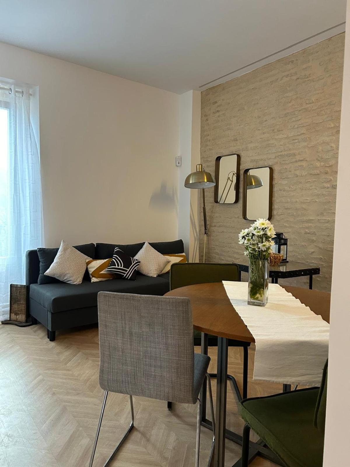 Center Apartment Fully Eqquiped Opcional Breakfast Σεβίλλη Εξωτερικό φωτογραφία